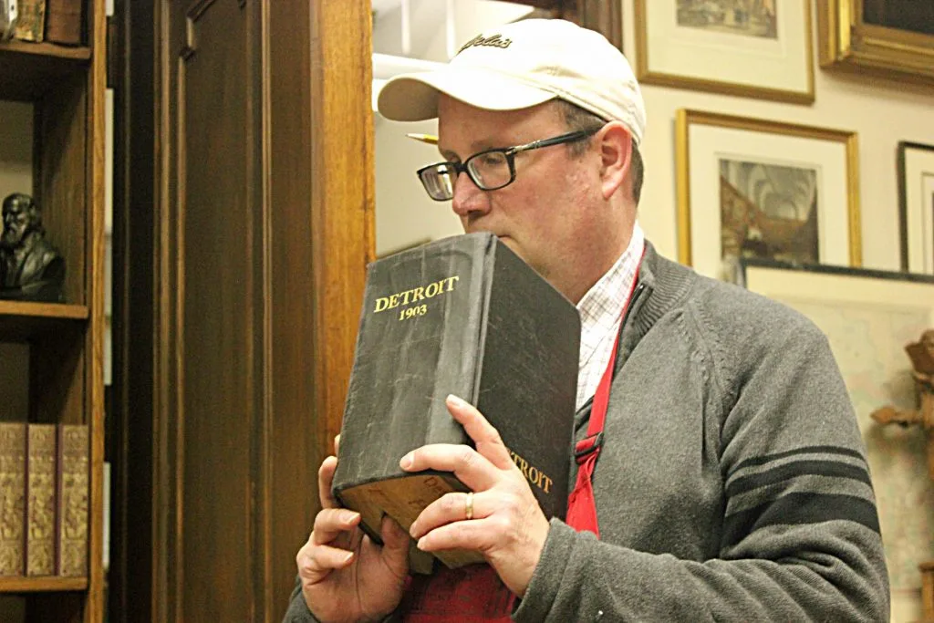 Interview with JOHN KING, owner of John K. King Used & Rare Books in Detroit Image 8 Interview with JOHN KING, owner of John K. King Used & Rare Books in Detroit - 089