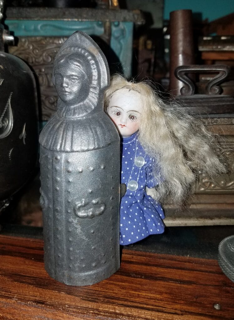 Detroit collector Tracy Aldrich & her one-of-a-kind collection: monsters, magic, vintage toys, books, art, spookshow memorabilia, and more! Image 129 Detroit collector Tracy Aldrich & her one-of-a-kind collection: monsters, magic, vintage toys, books, art, spookshow memorabilia, and more! - 1000000684