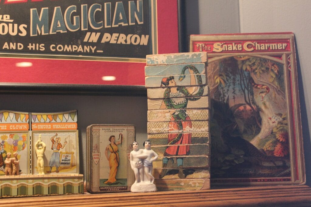 Detroit collector Tracy Aldrich & her one-of-a-kind collection: monsters, magic, vintage toys, books, art, spookshow memorabilia, and more! Image 40 Detroit collector Tracy Aldrich & her one-of-a-kind collection: monsters, magic, vintage toys, books, art, spookshow memorabilia, and more! - IMG 8031