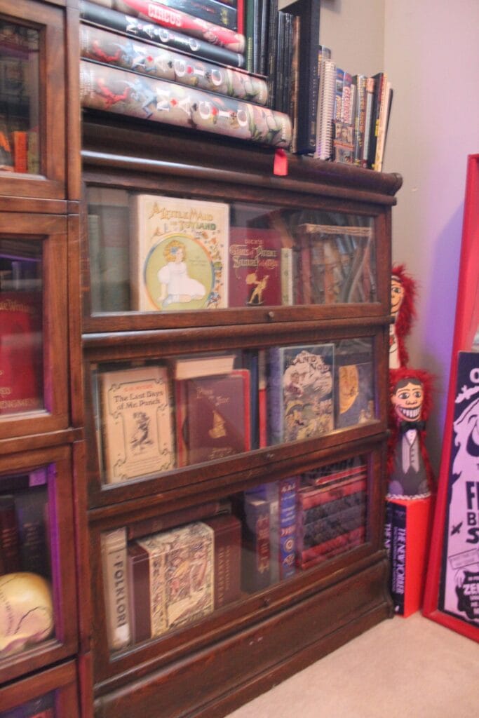 Detroit collector Tracy Aldrich & her one-of-a-kind collection: monsters, magic, vintage toys, books, art, spookshow memorabilia, and more! Image 29 Detroit collector Tracy Aldrich & her one-of-a-kind collection: monsters, magic, vintage toys, books, art, spookshow memorabilia, and more! - IMG 8081