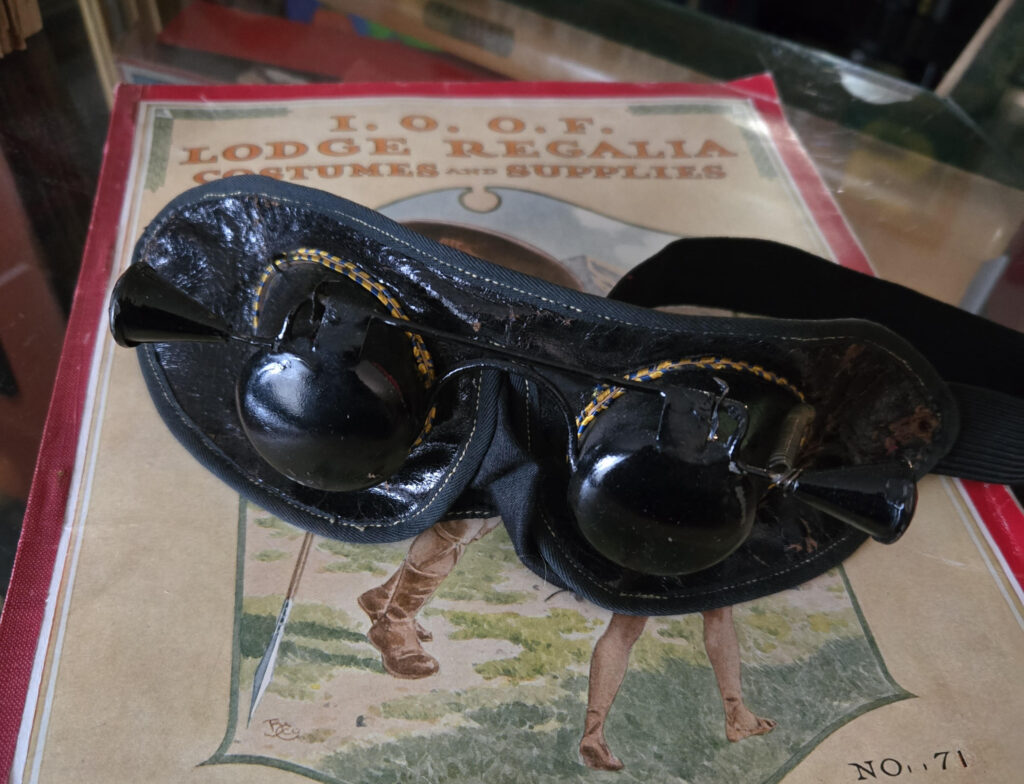 Detroit collector Tracy Aldrich & her one-of-a-kind collection: monsters, magic, vintage toys, books, art, spookshow memorabilia, and more! - tracy004